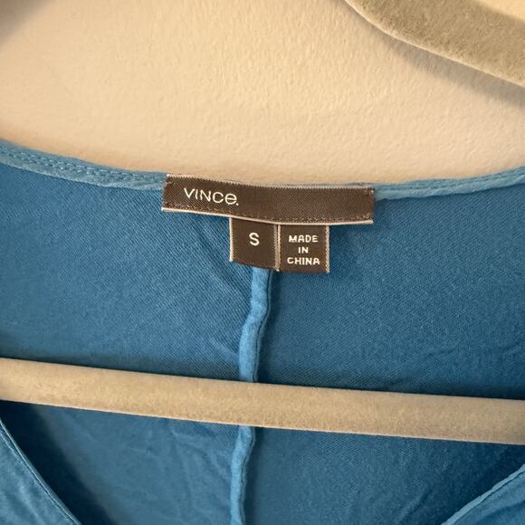 NEW VINCE Womens V-Neck Long Sleeve Lightweight  Top Turquoise SIZE Small - Picture 2 of 5